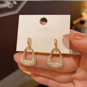 Geometric Baroque Circle Pearl Earrings