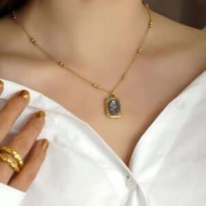 Magic Mirror Rose Beads Chain Necklace