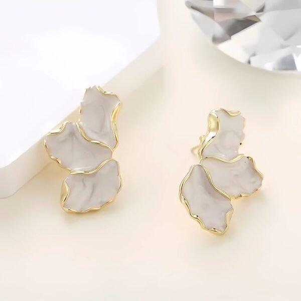 Maple Leaf Flower Oil Drip Earrings