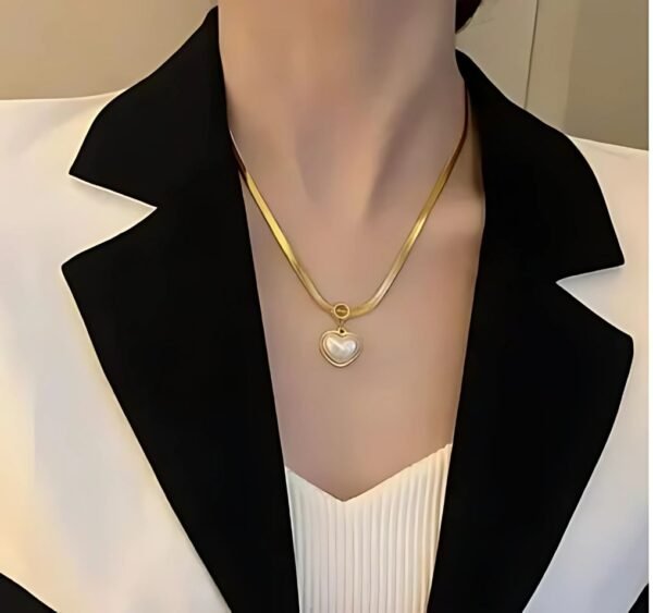 Pearl Heart Snake Chain Necklace Anti-tarnish Stainless Steel