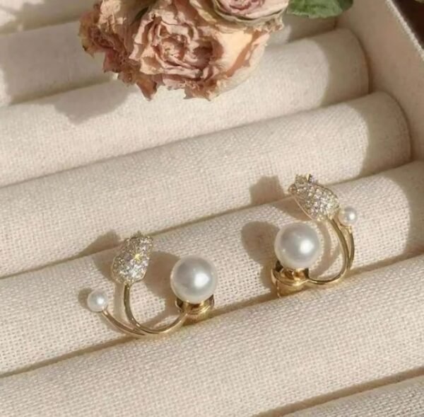 Sparkling Tulip Studs