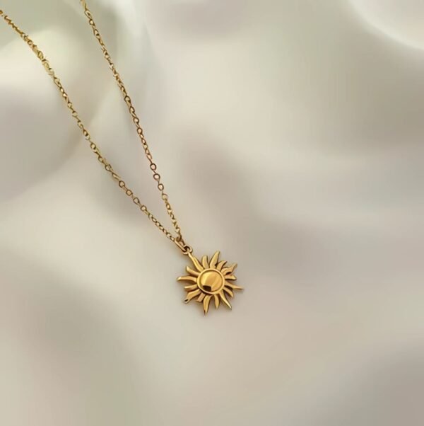 The Sun Pendant Necklace