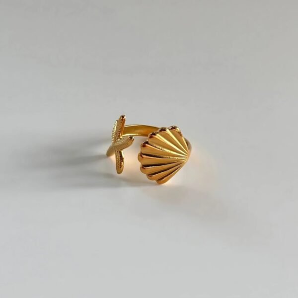 Sea Shell & Starfish Ring