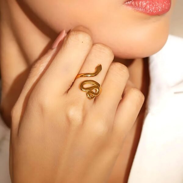 Trendy Snake Ring